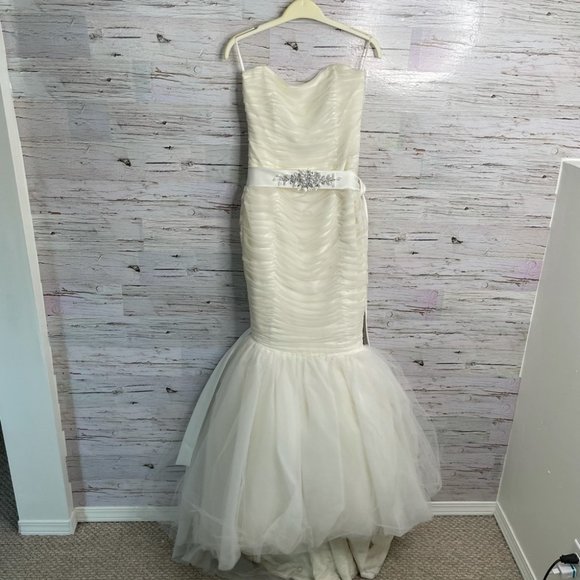 Mikaella mermaid wedding dress size 6 -021 - Picture 2 of 15